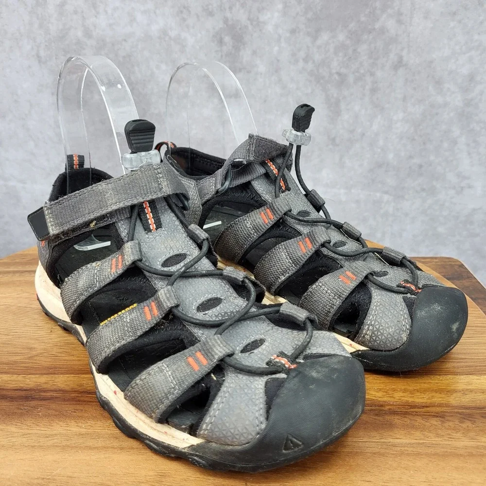 Keen Newport H2 Sandals Boys 5 Gray Closed Toe Hiking Water Shoes‎ Sport Outdoor